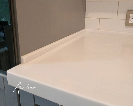 Столешница из искусственного акрилового камня Grandex Pure White P-104 на кухню