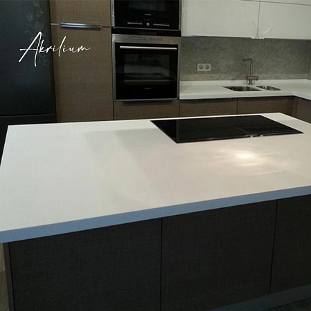 Столешница из искусственного акрилового камня Staron Quasar White SQ019